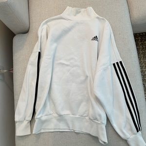 ADIDAS SWEATSHIRT